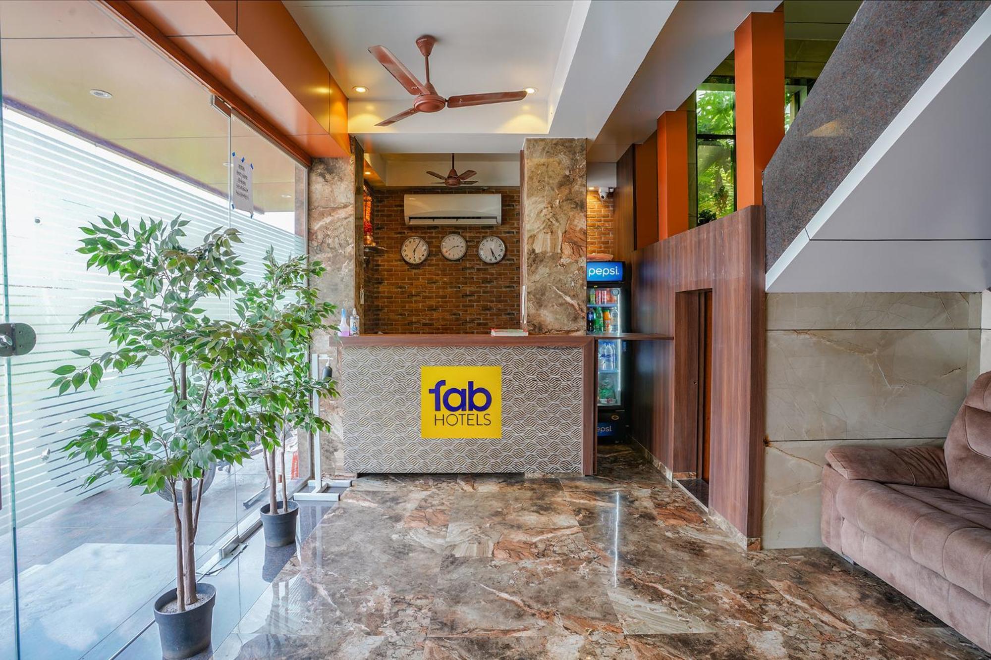 Fabexpress Super 7 Inn - Nr Rabale Station 나비뭄바이 외부 사진